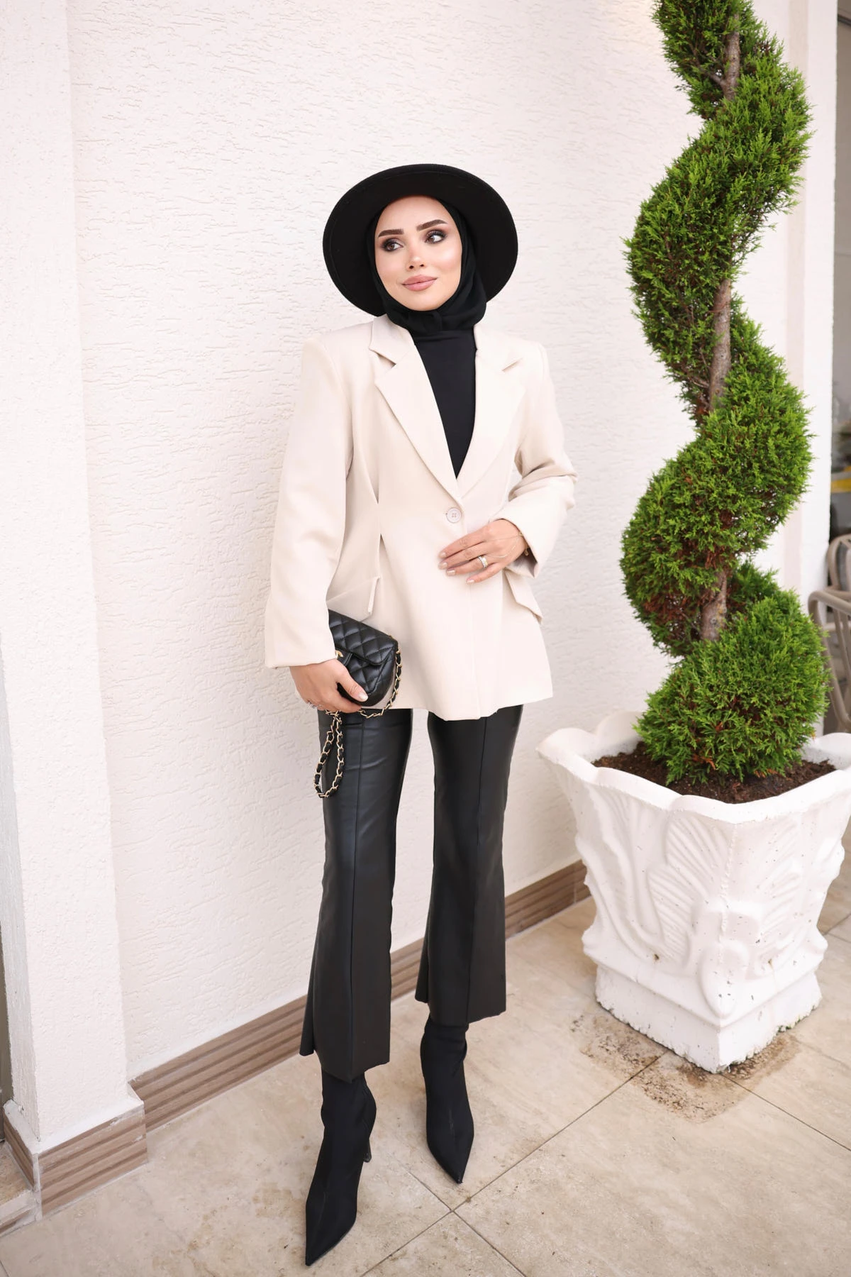 Bej Kruvaze Yaka Beli Pensli Blazer Ceket