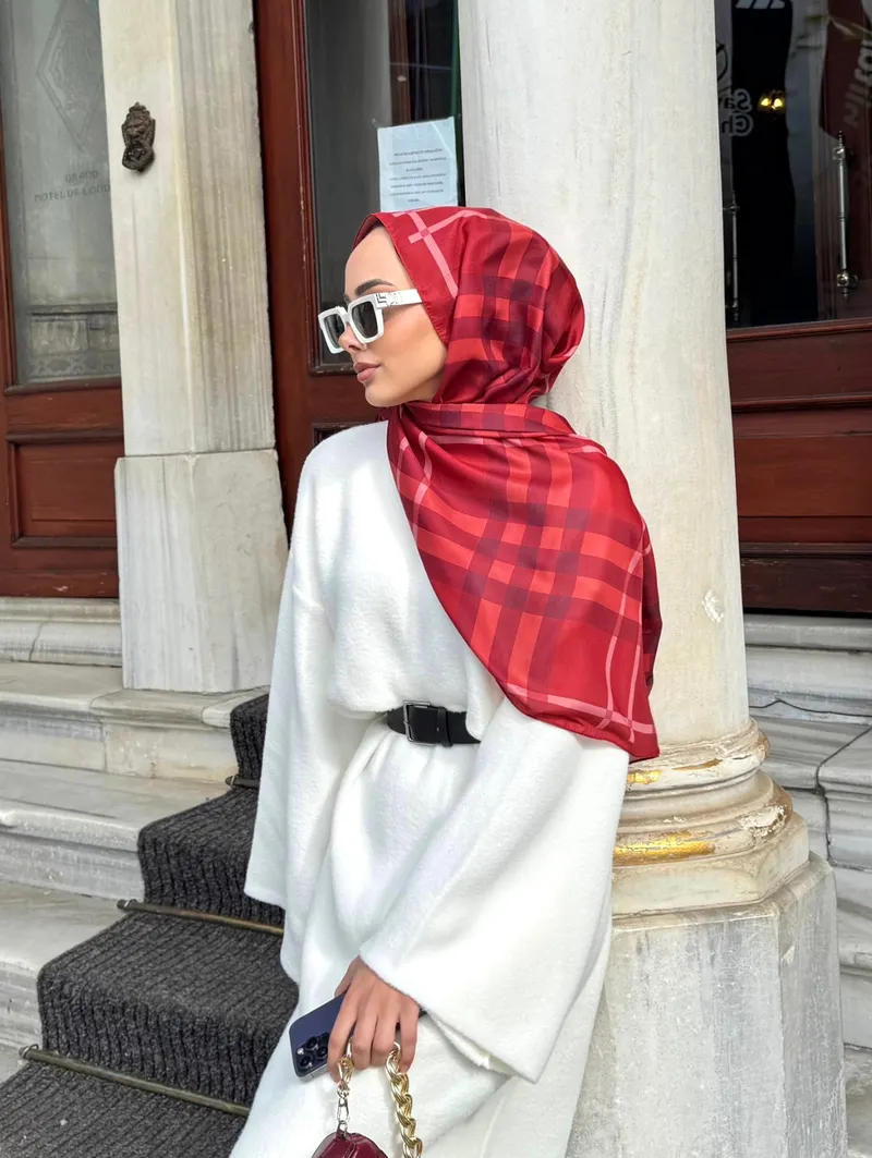 Bordo Tartan Desen Şal Tercihi