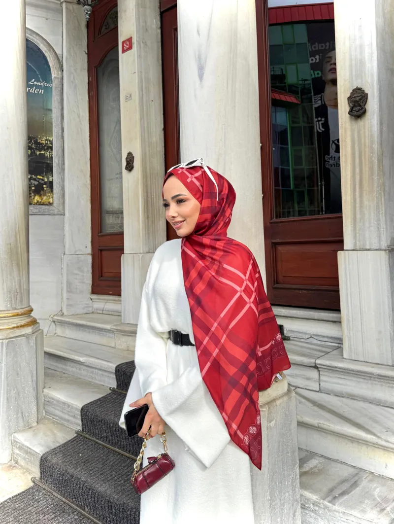 Bordo Tartan Desen Şal Tercihi