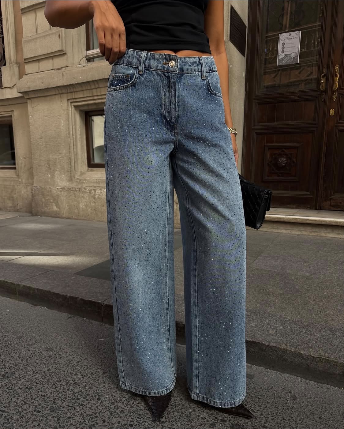 Geniş paça detaylı taşlı jeans