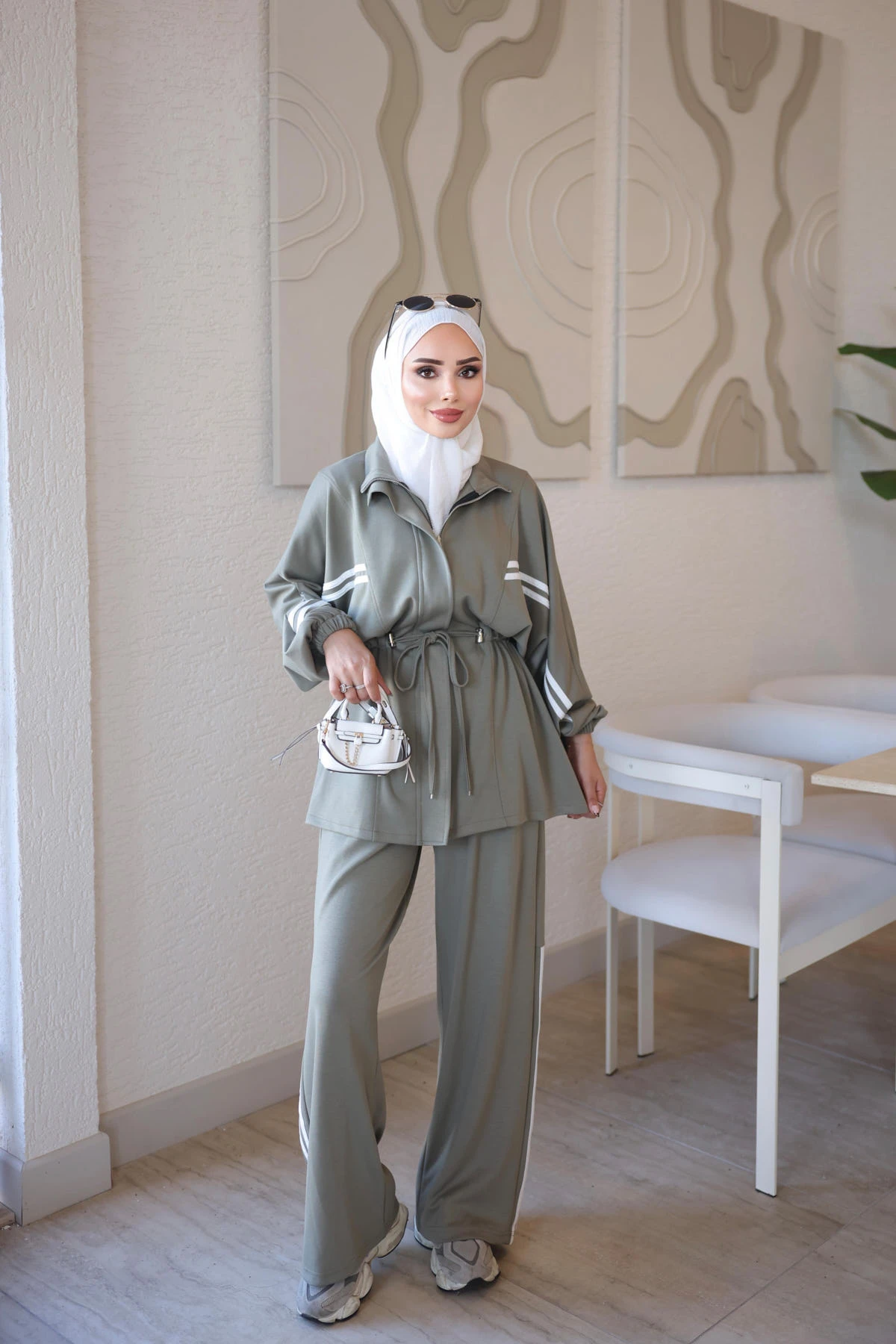 Haki Fermuarlı Şeritli Tunik Pantolonlu Takım