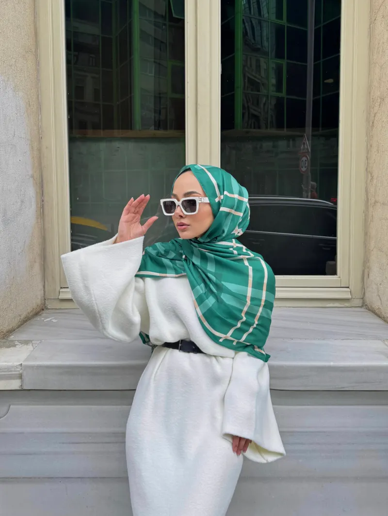 Zümrüt Tartan Desen Şal Tercihi